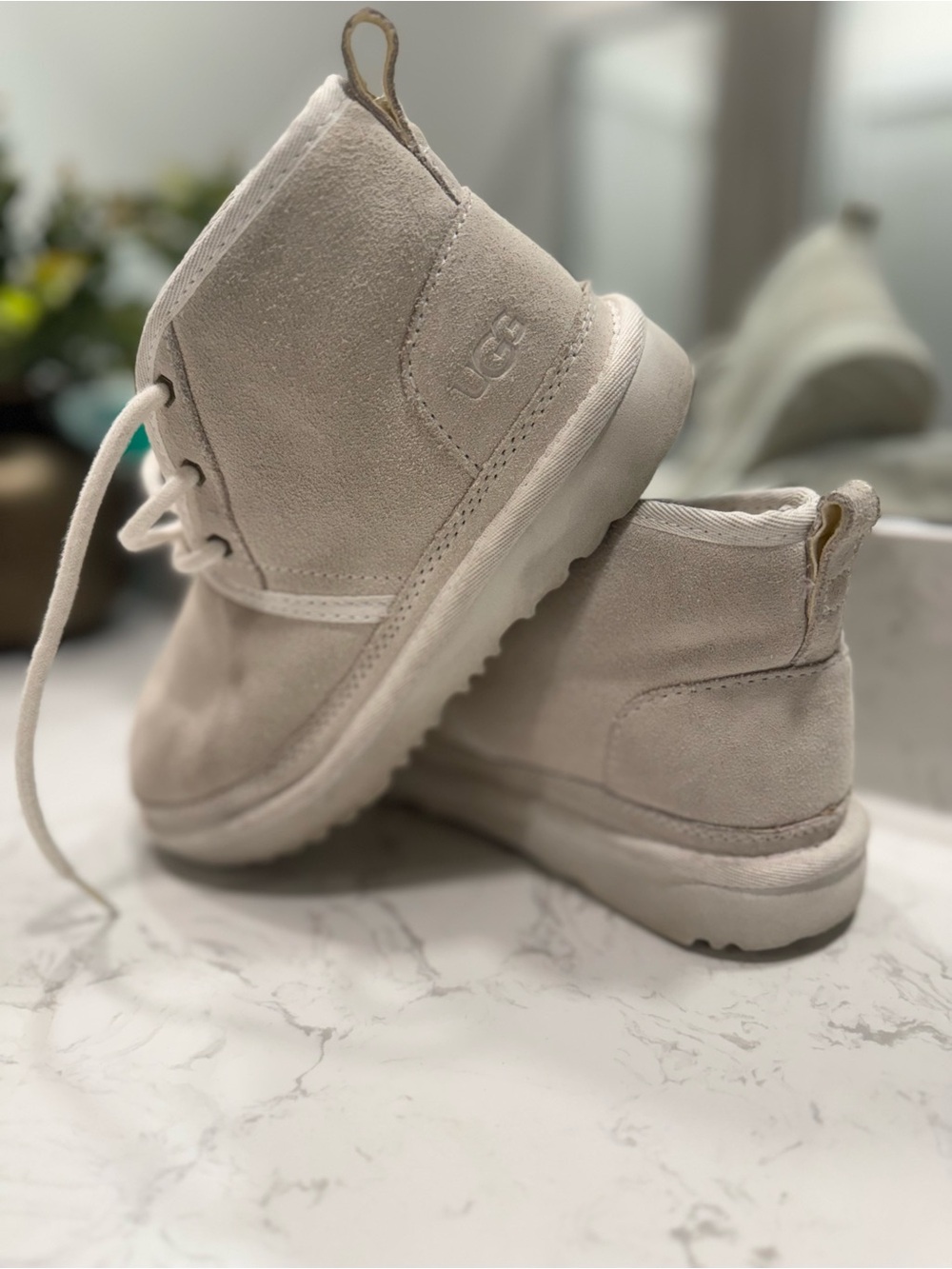 UGG Kids Beige Suede Lace-Up Boot